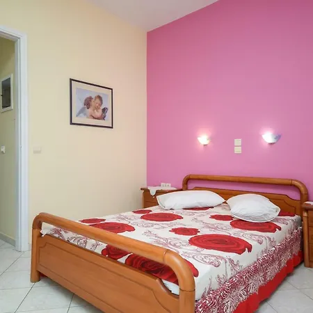 Maritas Apartments *